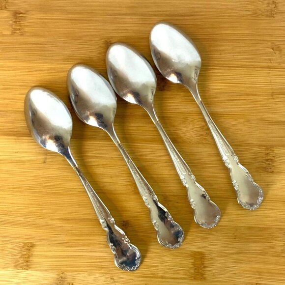 Reed & Barton Dickenson 4 Oval Soup Spoons 18-8 Stainless Steel Glossy Flatware - Picture 2 of 6